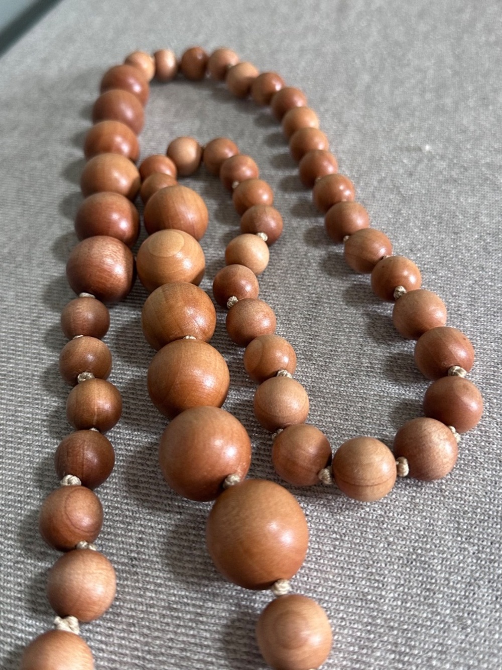 cult gaia wooden bead necklace in warm brown with gold clasp - Picture 5 of 12